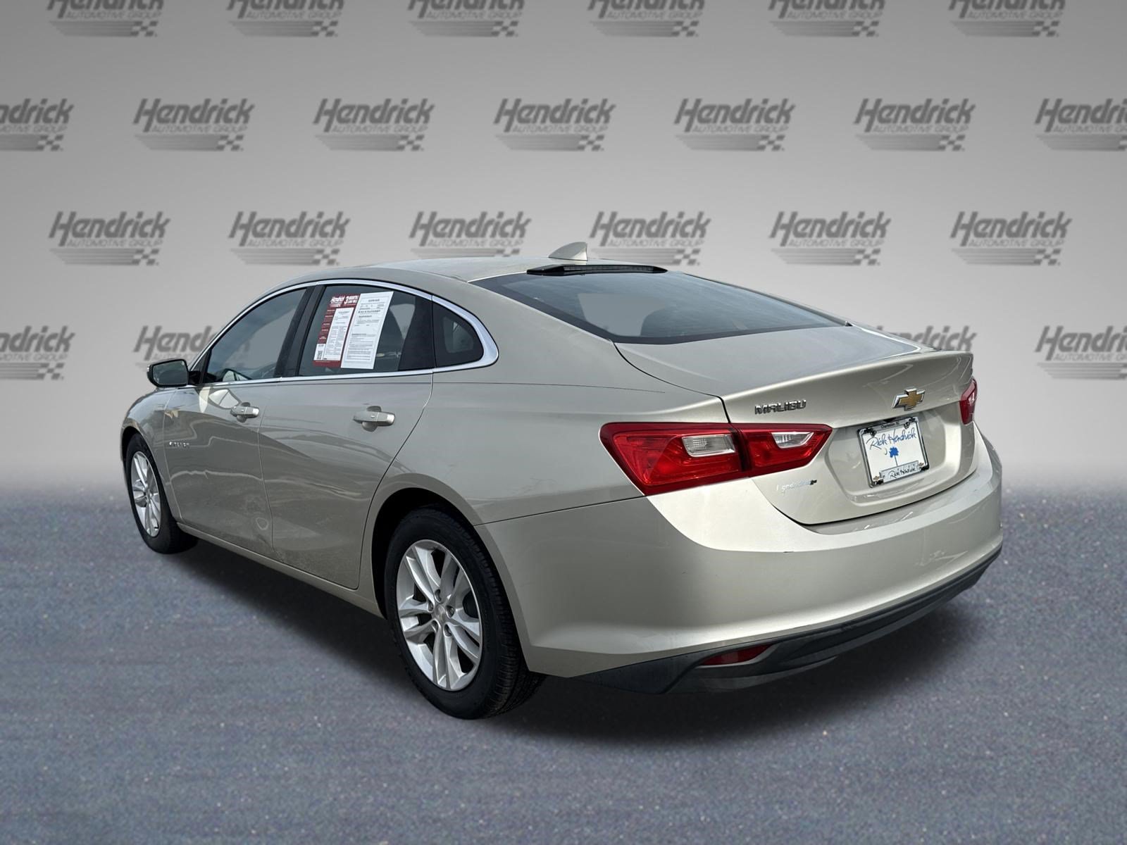 Used 2016 Chevrolet Malibu LT w/ Leather Package FWD image 8