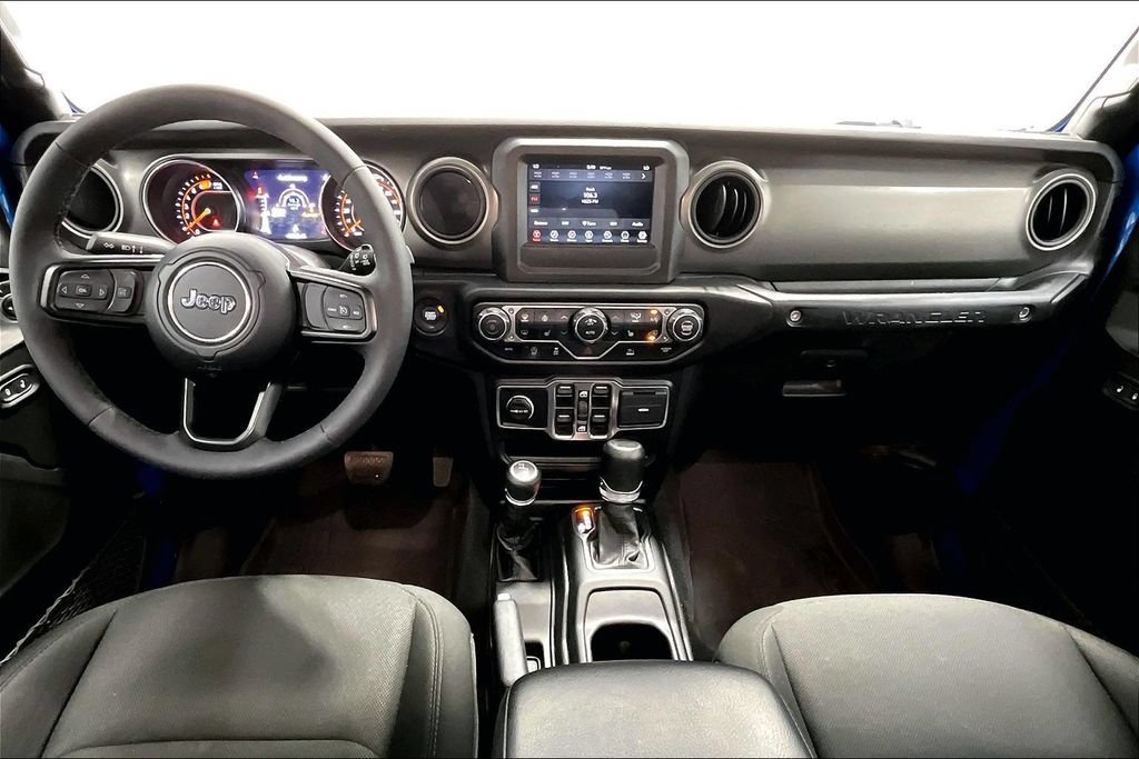 Used 2023 Jeep Wrangler Unlimited Sport AWD/4WD image 18