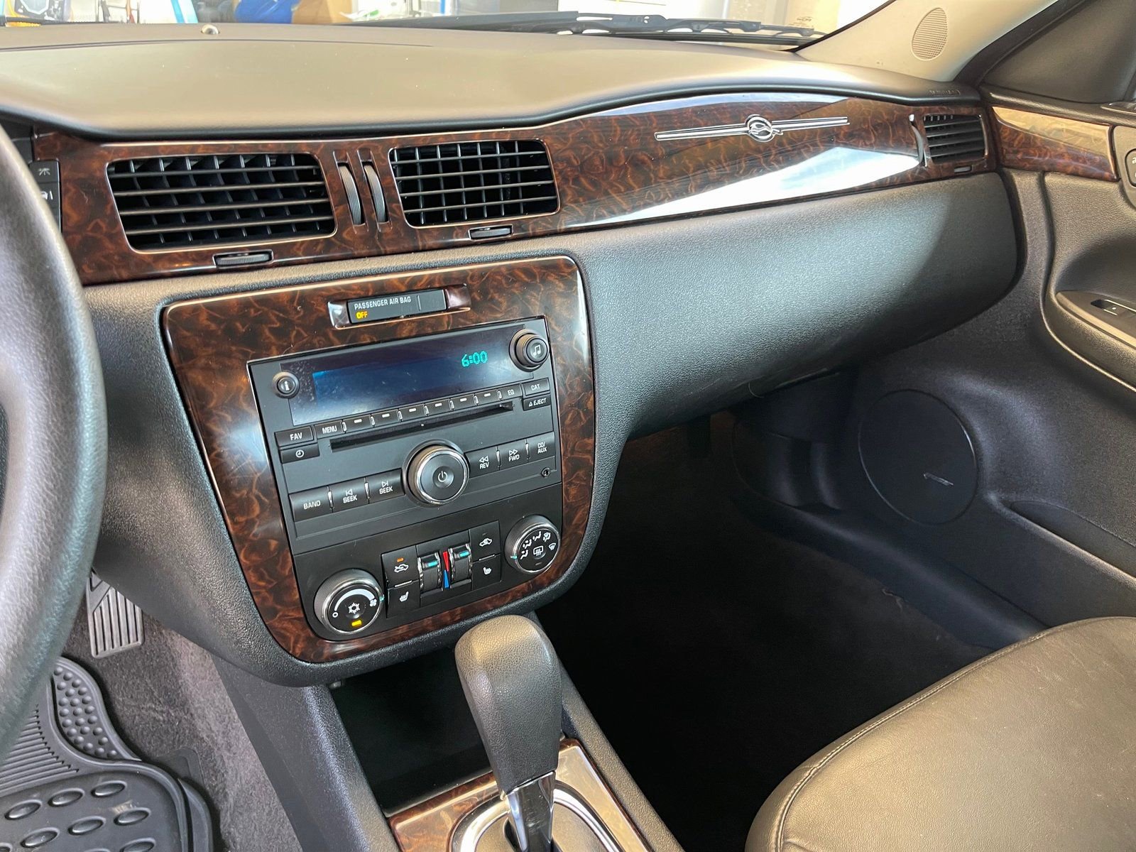 Used 2016 Chevrolet Impala LTZ image 23