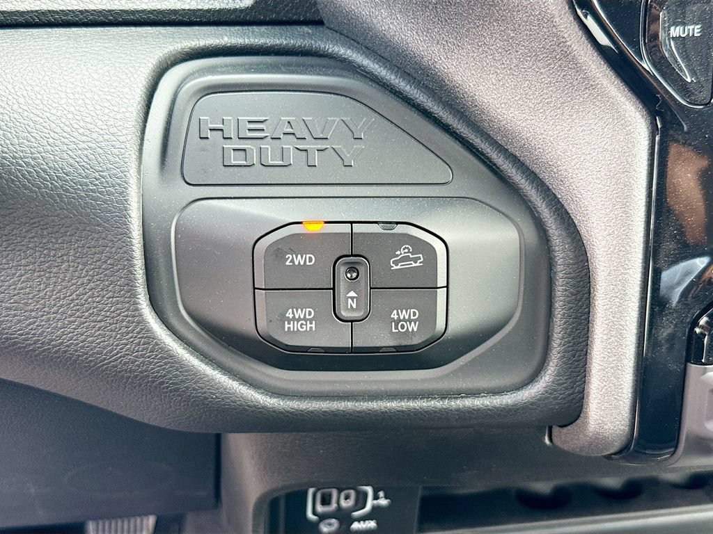 New 2026 RAM 2500 Warlock AWD/4WD image 16