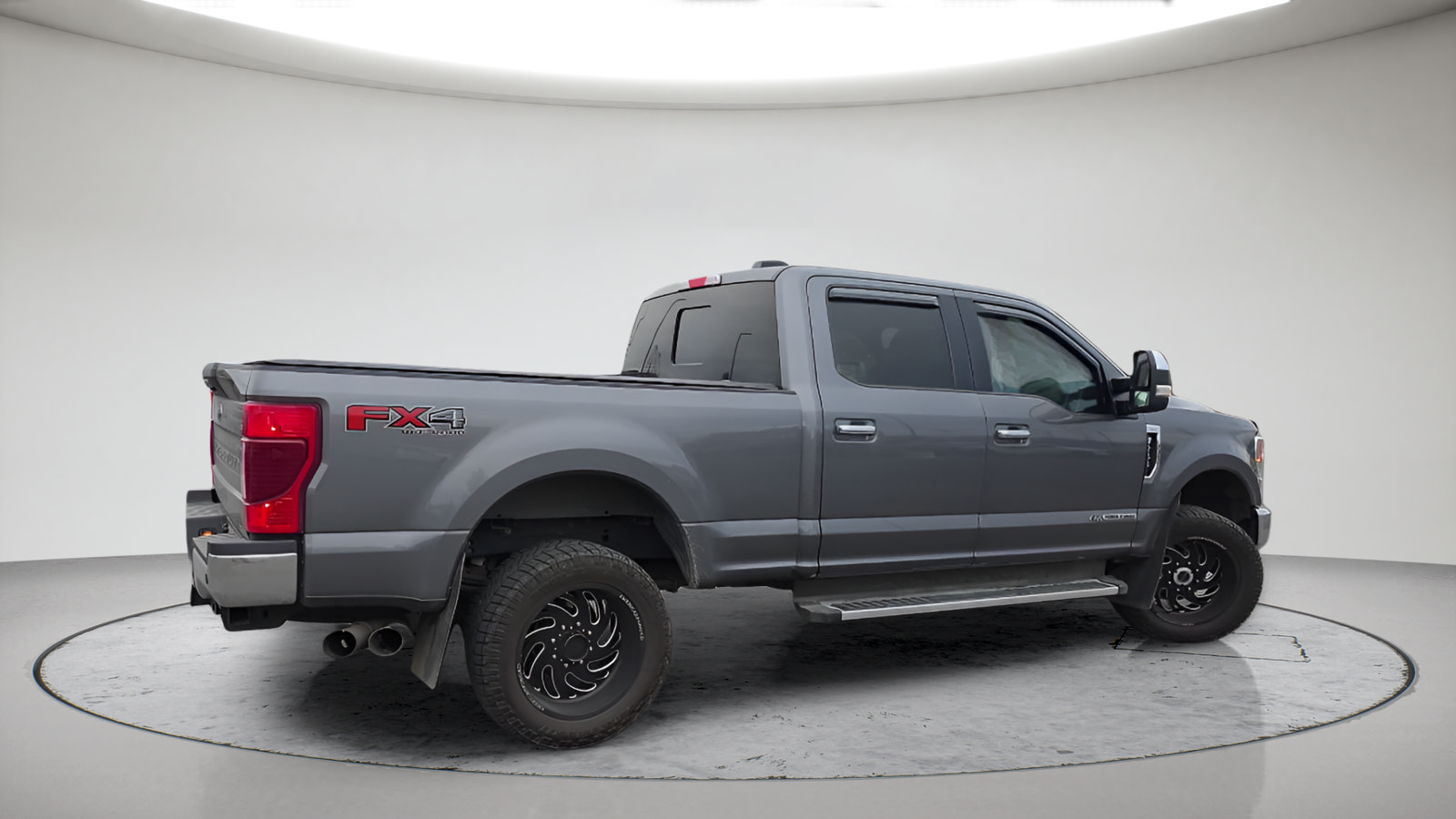 Used 2022 Ford F250 XLT w/ XLT Premium Package AWD/4WD image 6