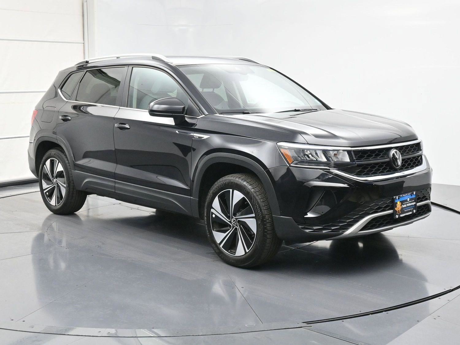 Used 2024 Volkswagen Taos SE image 28