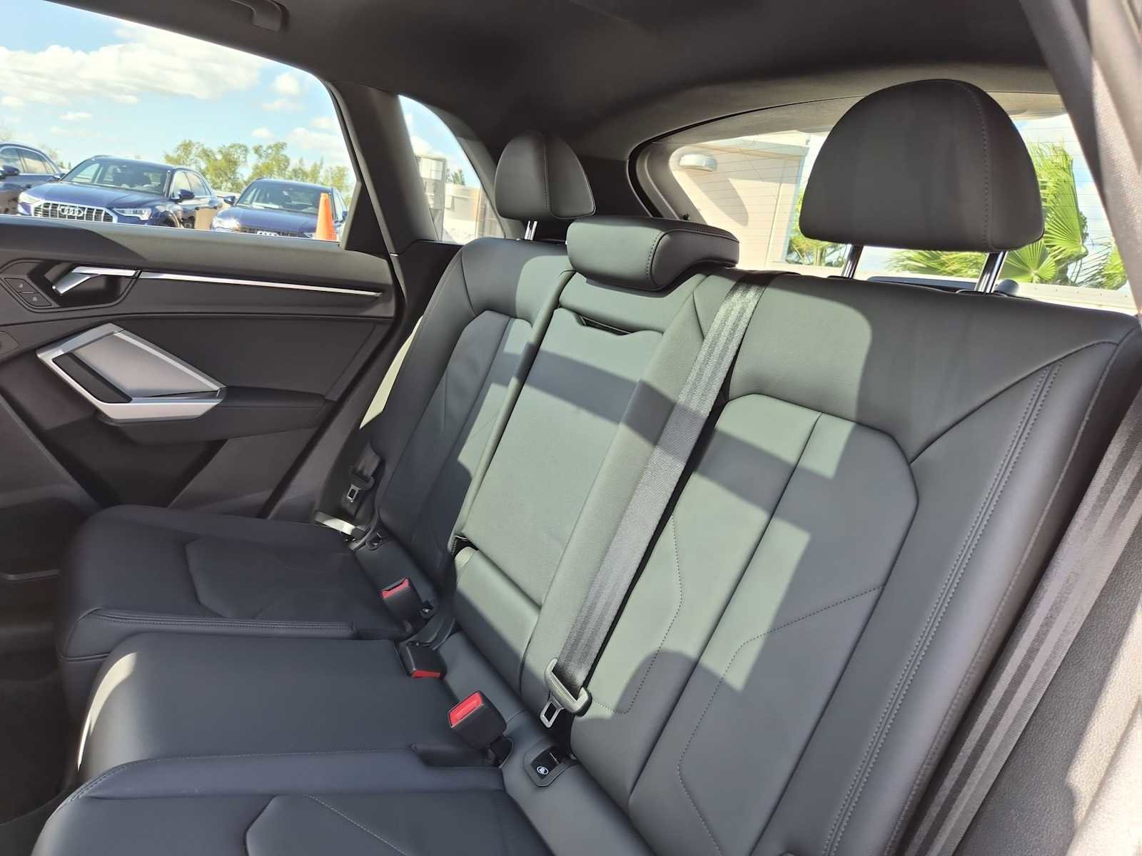 Used 2025 Audi Q3 2.0T Premium w/ Convenience Package image 19