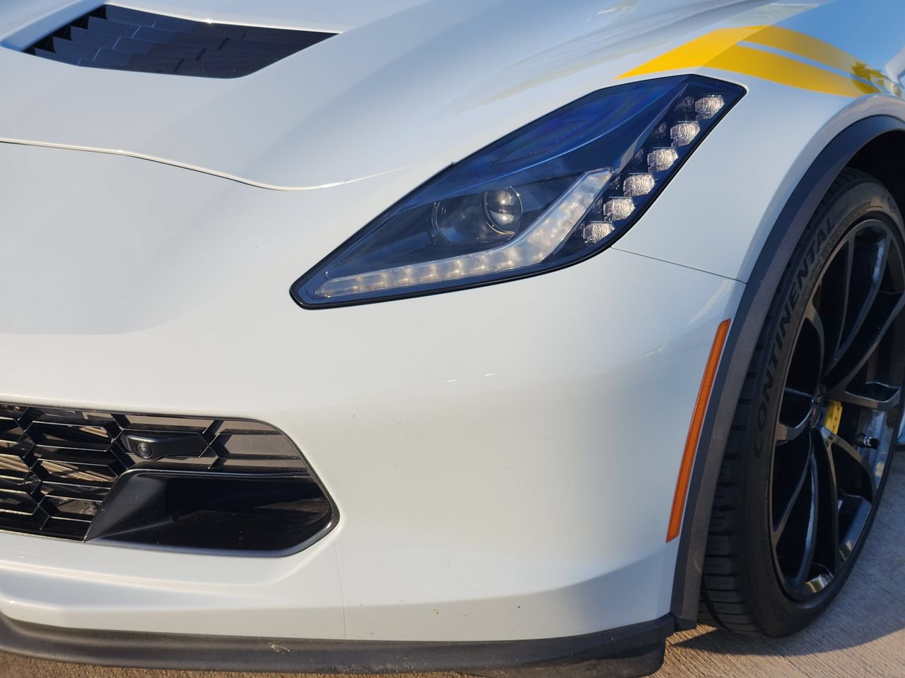 Used 2018 Chevrolet Corvette Grand Sport RWD image 9