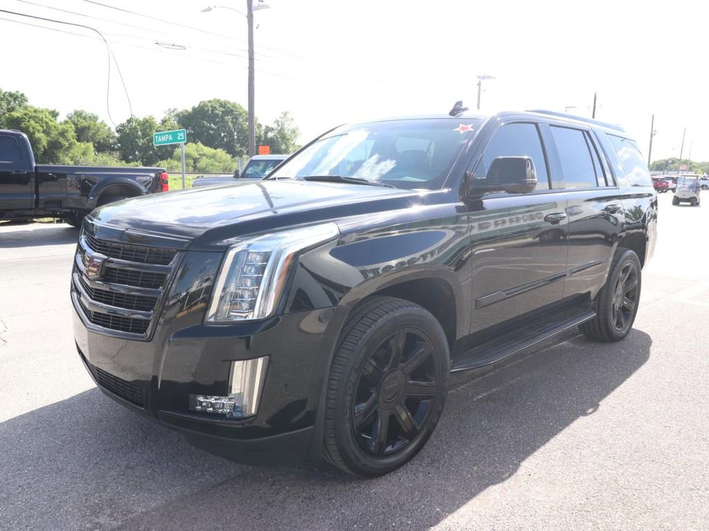 Used 2019 Cadillac Escalade Luxury image 5