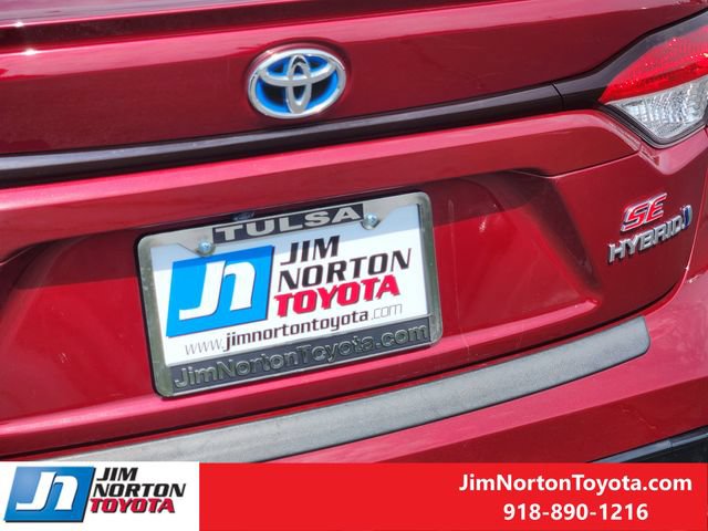 Used 2023 Toyota Corolla SE w/ SE Package FWD image 12