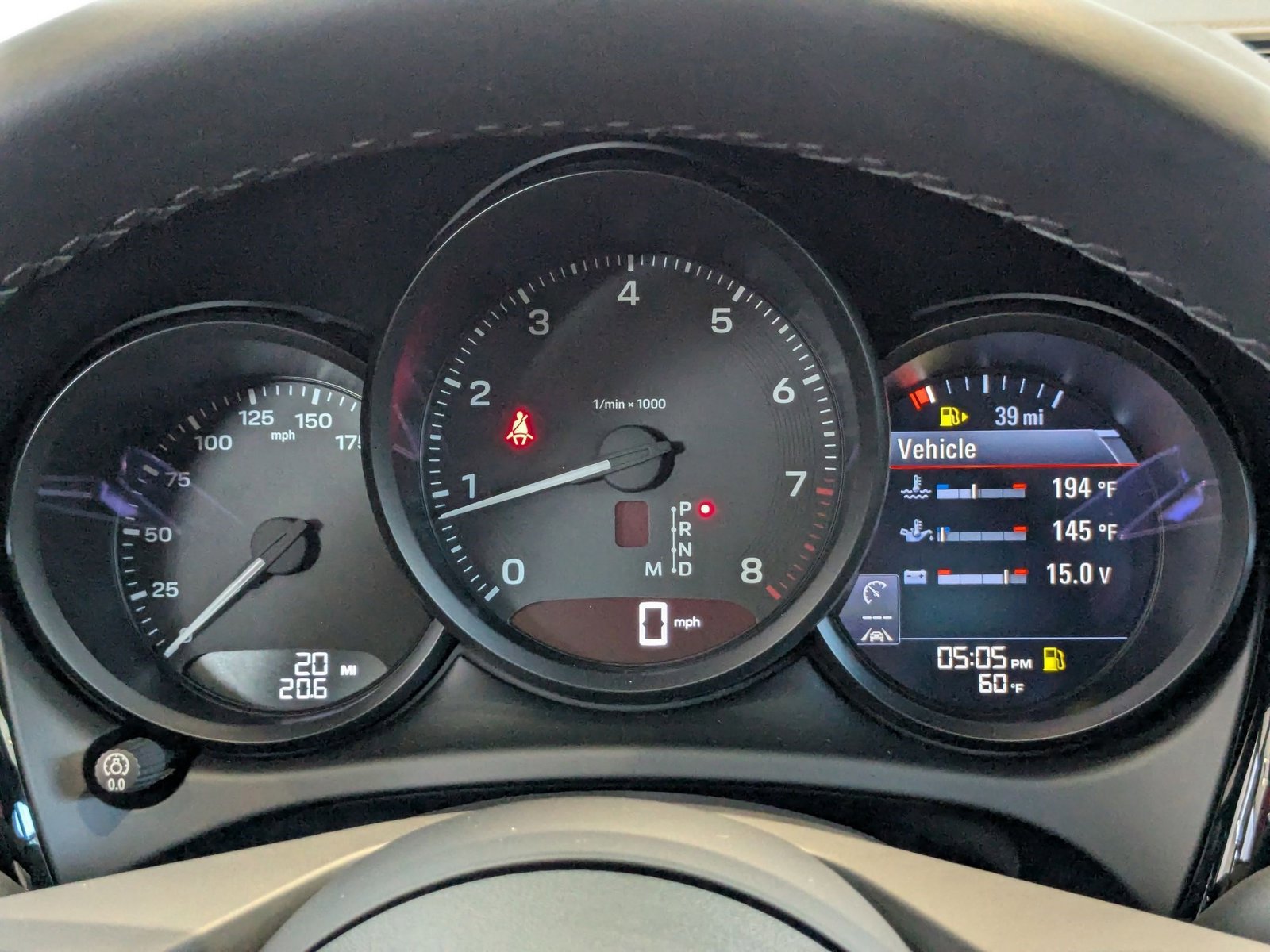 Used 2025 Porsche Macan image 16