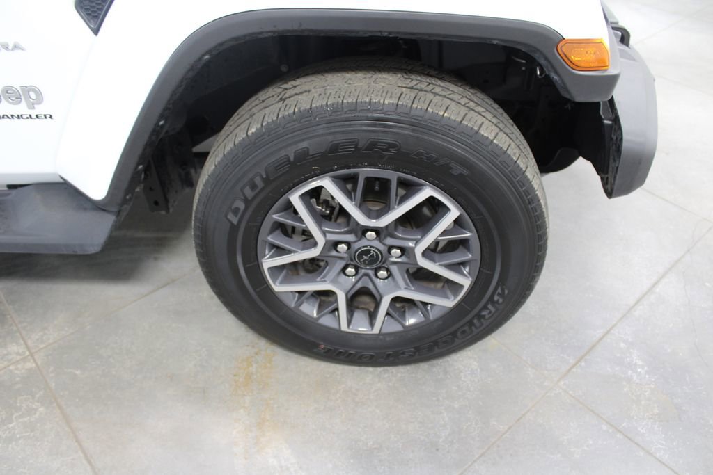 Used 2024 Jeep Wrangler Sahara image 57
