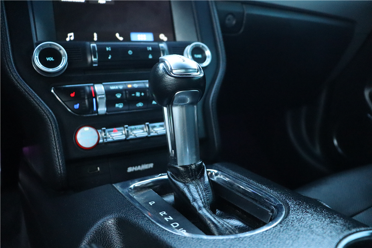 Used 2017 Ford Mustang Premium RWD image 40
