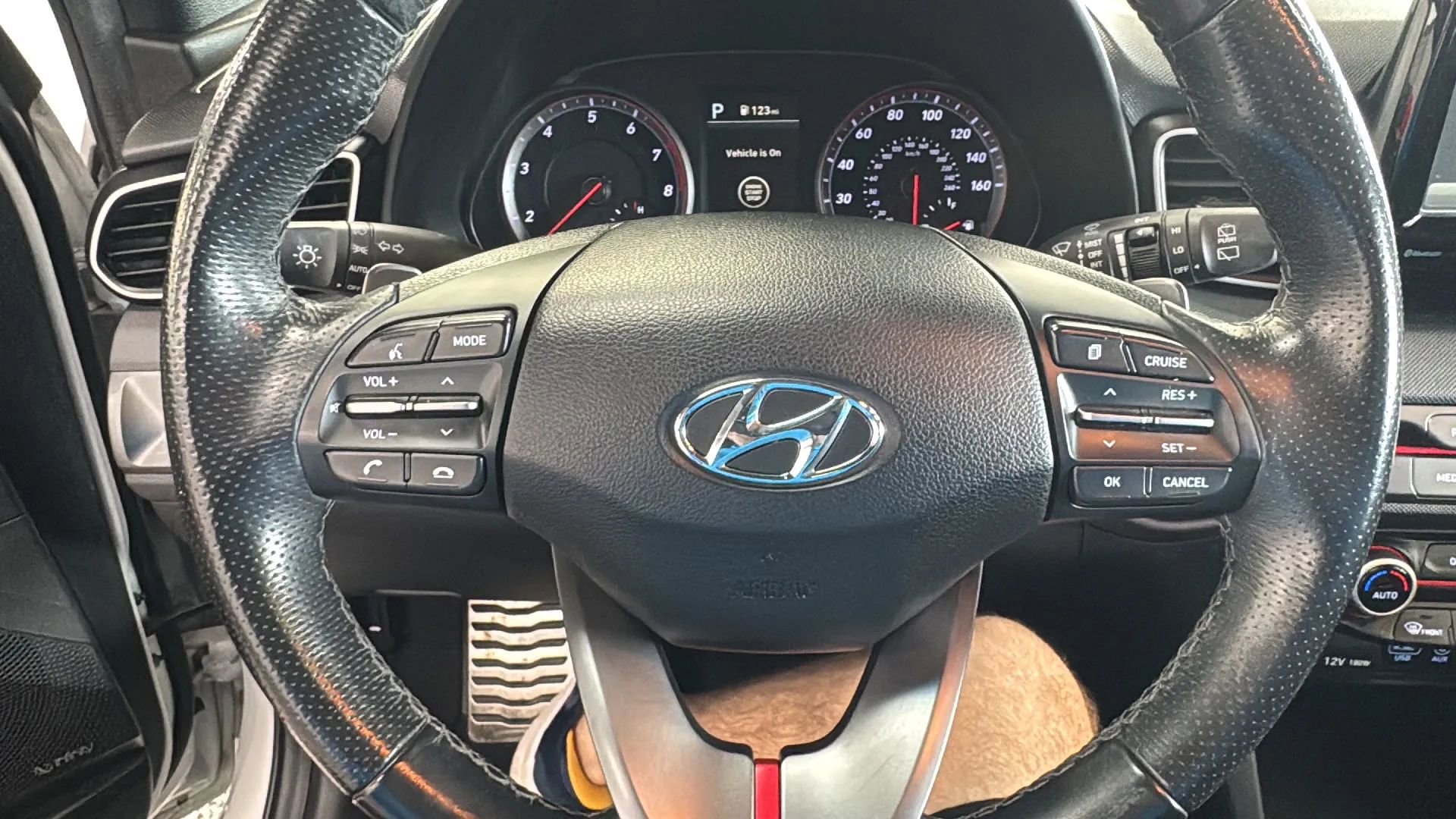Used 2019 Hyundai Veloster Turbo FWD image 18