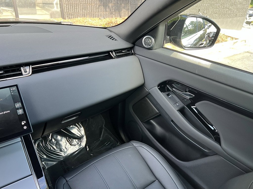Used 2025 Land Rover Range Rover Evoque S image 36