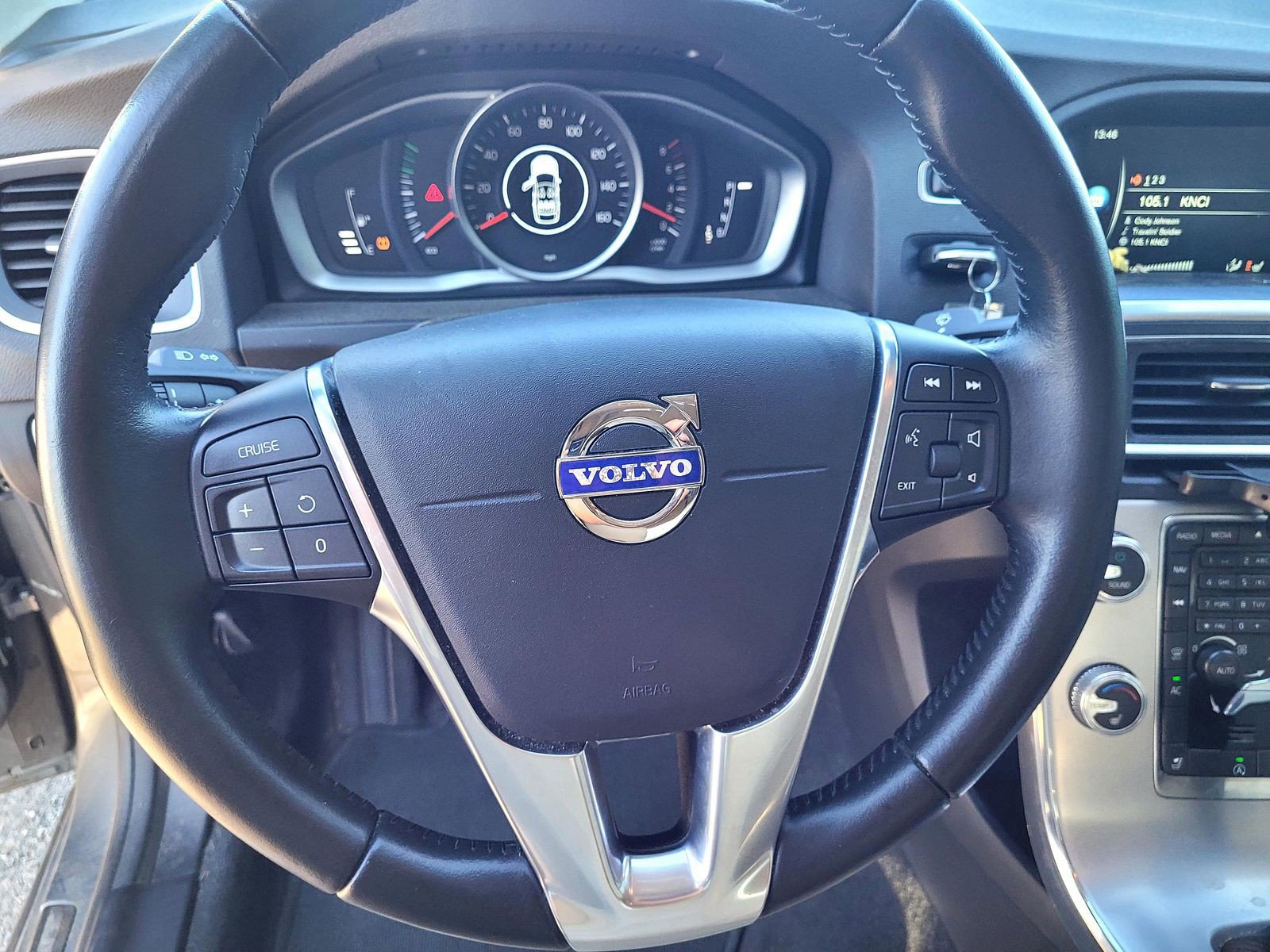 Used 2017 Volvo S60 T5 Dynamic image 12