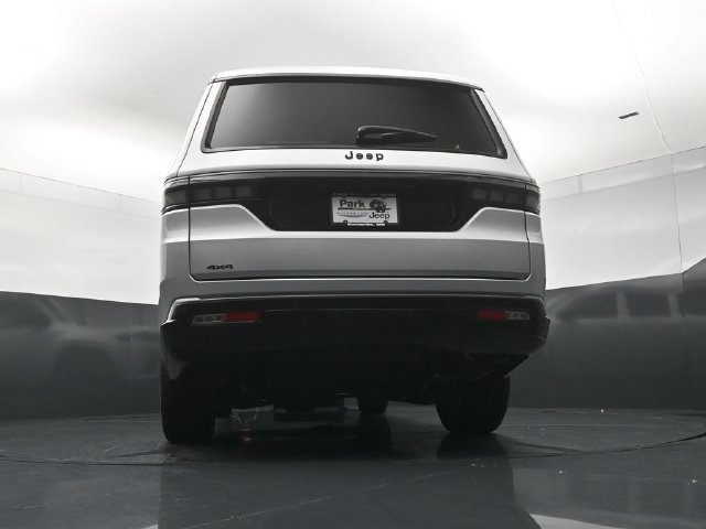 New 2026 Jeep Grand Wagoneer L Limited AWD/4WD image 23
