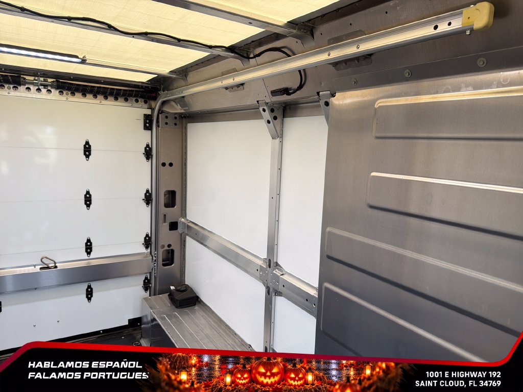 Used 2024 Chevrolet Brightdrop 400 w/ Commercial Equipment Package AWD/4WD image 24