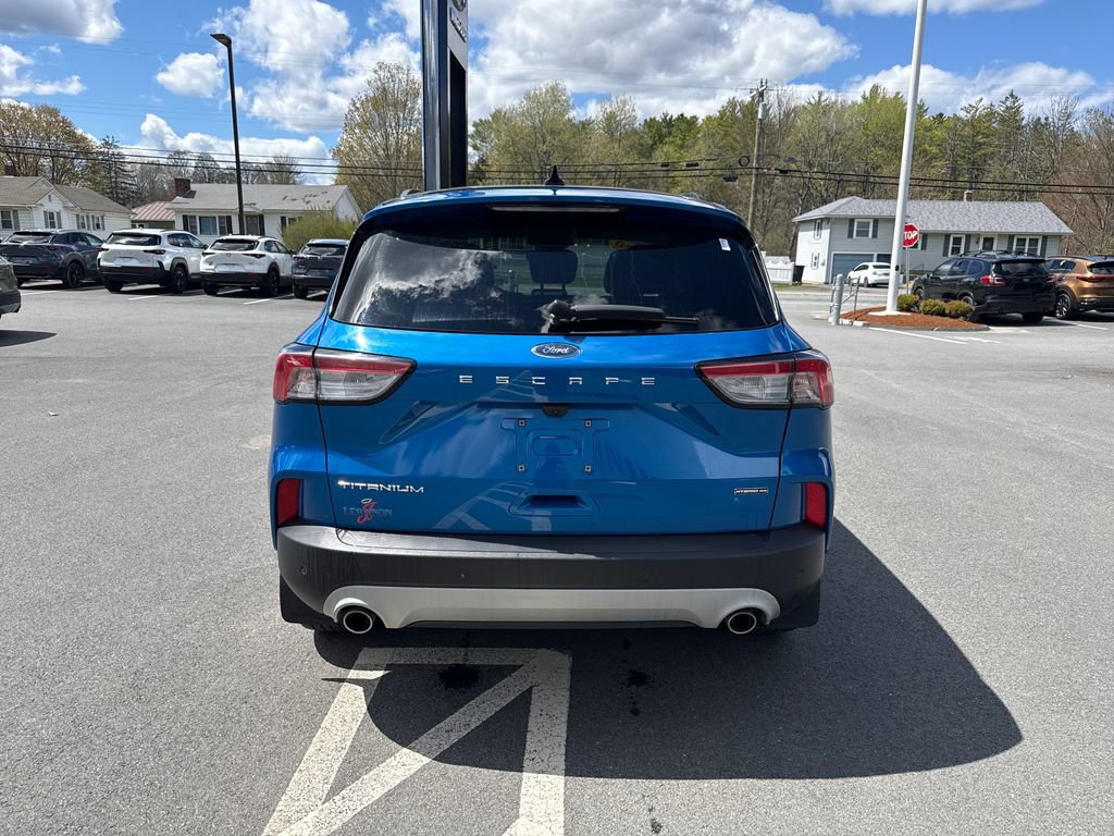 Used 2020 Ford Escape Titanium AWD/4WD image 4