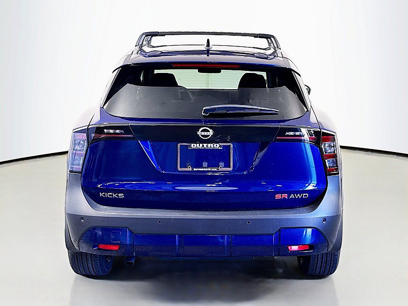 New 2026 Nissan Kicks SR w/ Cold Weather Package AWD/4WD image 6