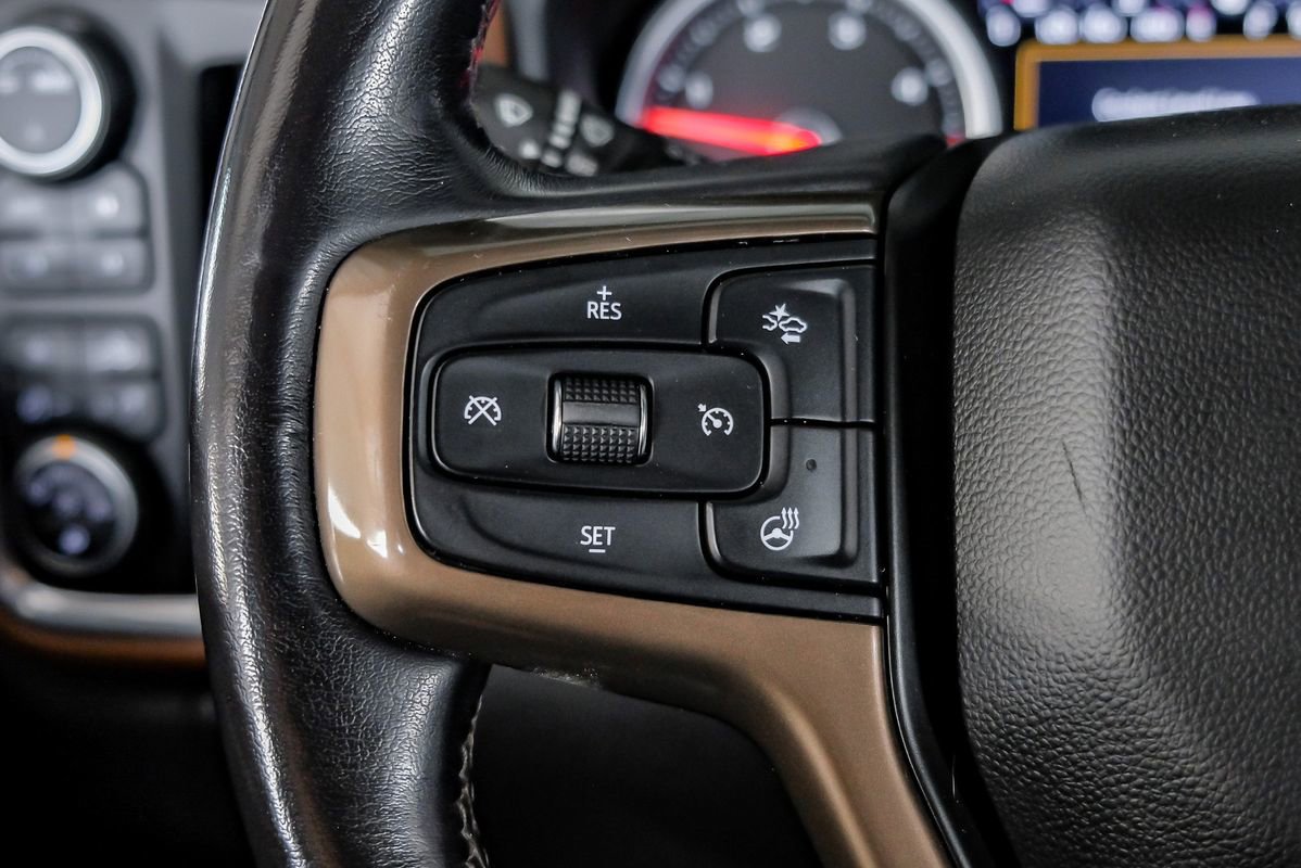 Used 2021 Chevrolet Silverado 3500 High Country image 17