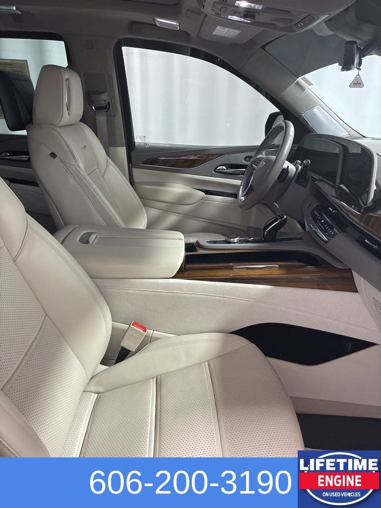 Used 2024 Cadillac Escalade Sport Platinum image 25