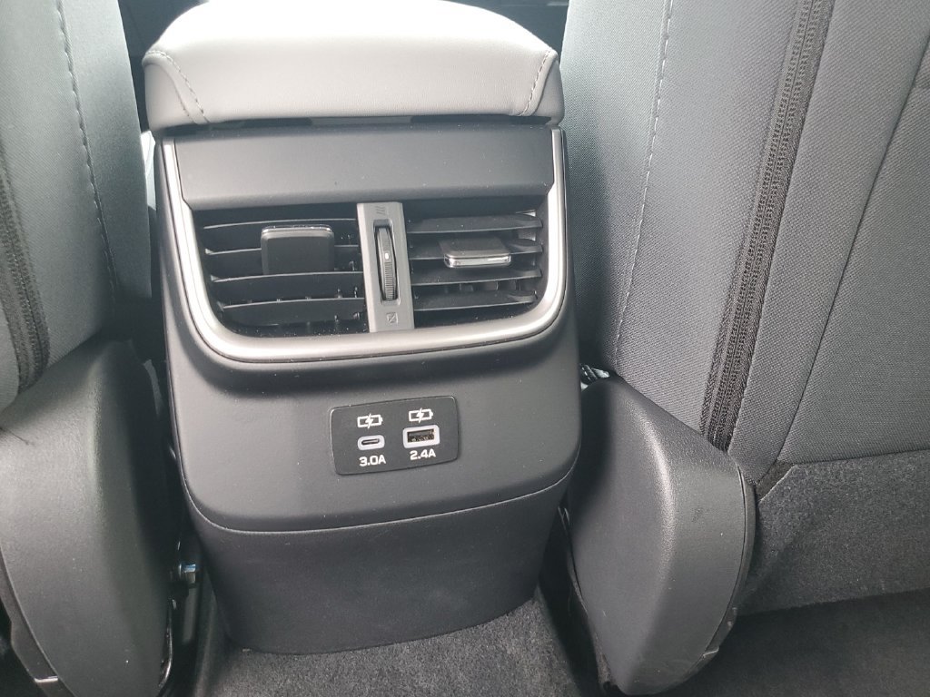 Certified 2025 Subaru Outback Premium AWD/4WD image 17