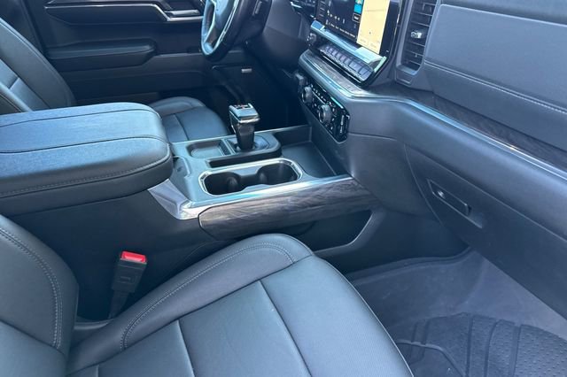Used 2023 Chevrolet Silverado 1500 LTZ AWD/4WD image 19