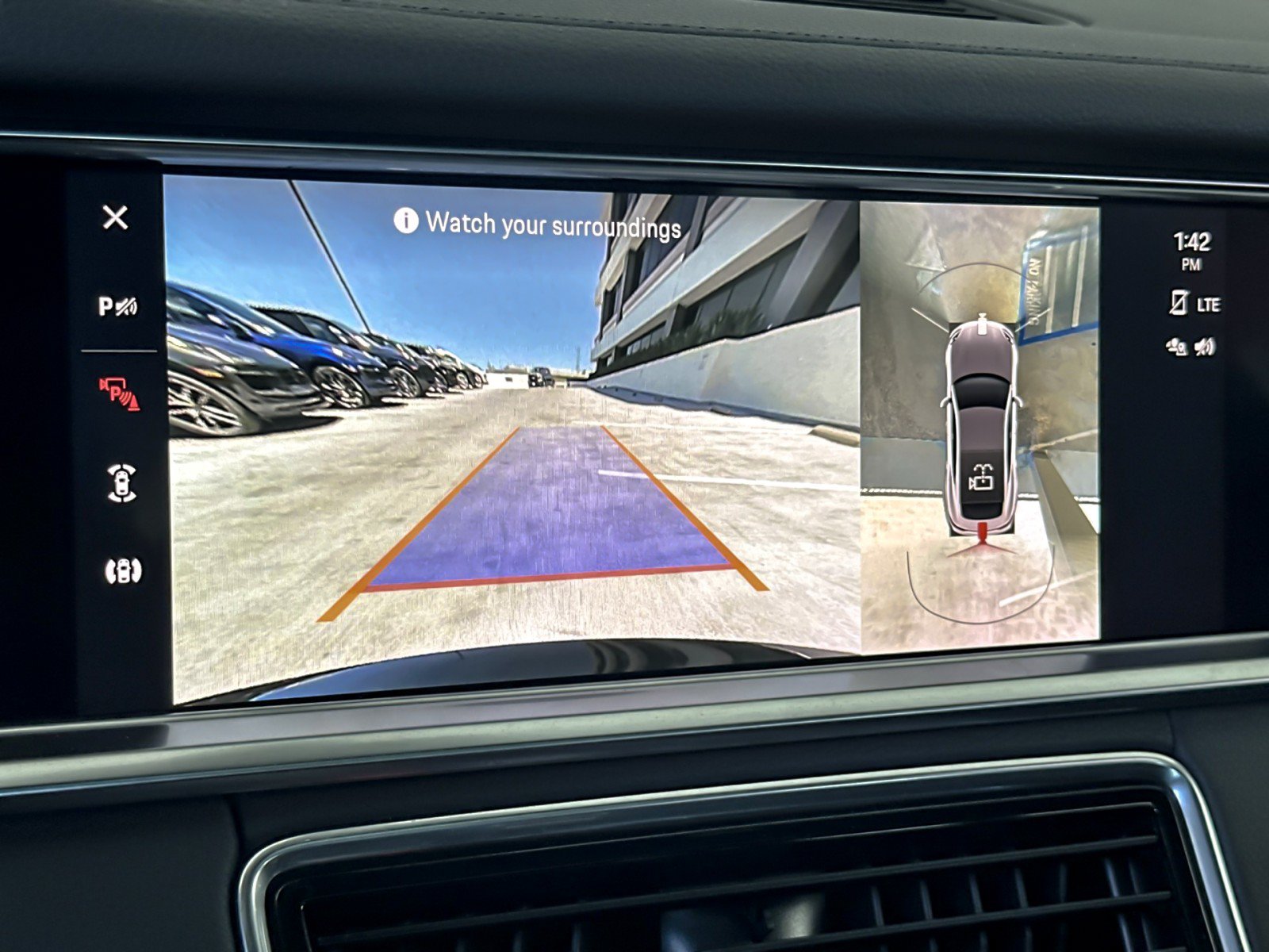 Used 2023 Porsche Panamera image 18
