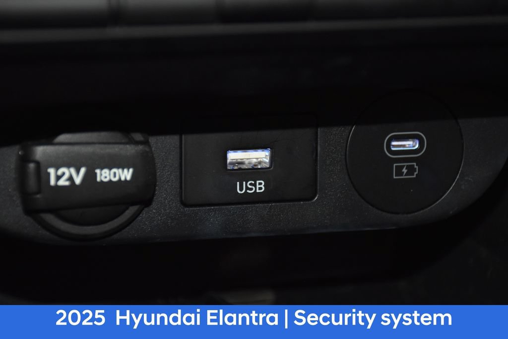 Used 2025 Hyundai Elantra Limited FWD image 22