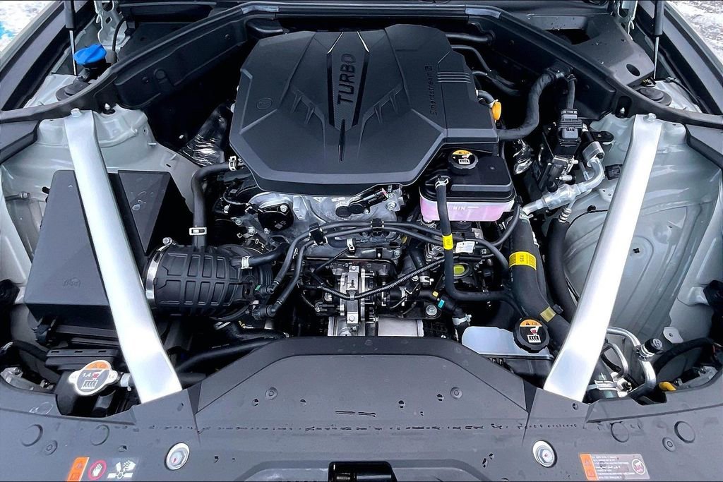 Used 2025 Genesis G70 2.5T w/ Sport Prestige Package image 29