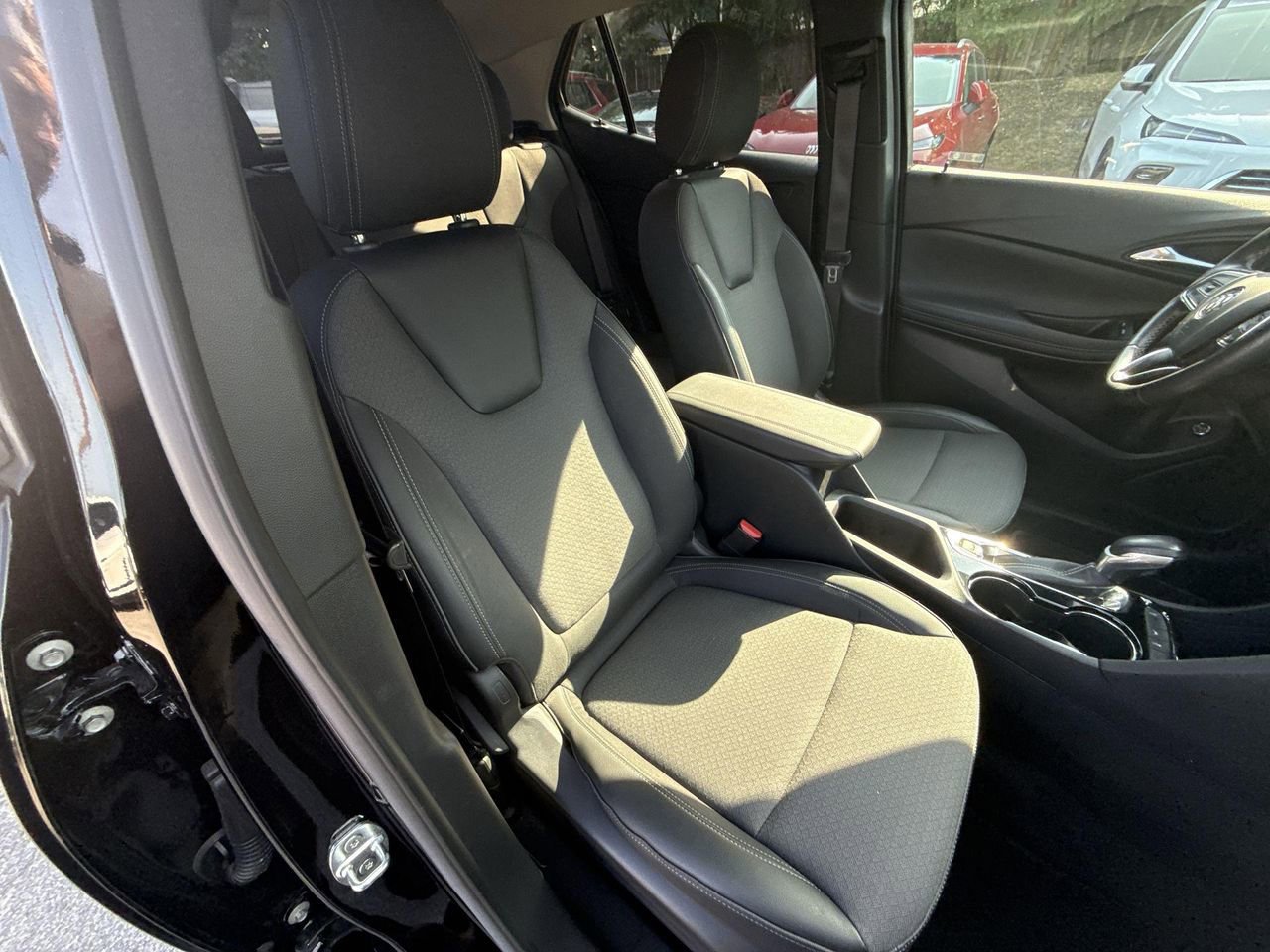 Certified 2023 Buick Encore GX Select w/ Sport Touring Package image 31