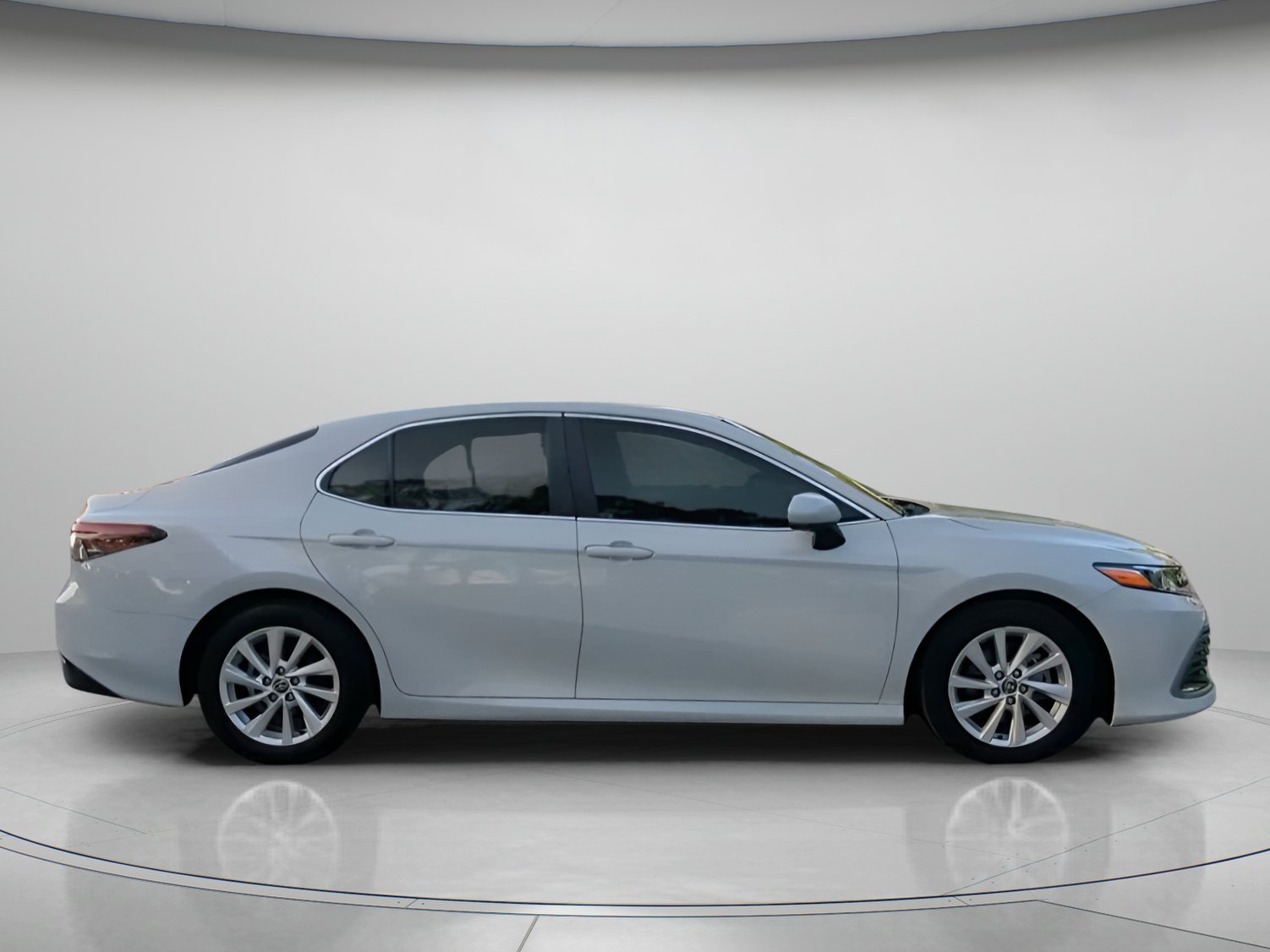 Used 2023 Toyota Camry LE FWD image 32