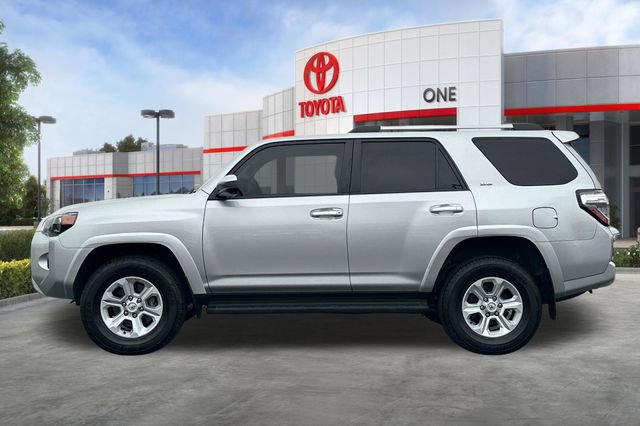 Certified 2024 Toyota 4Runner SR5 AWD/4WD image 9