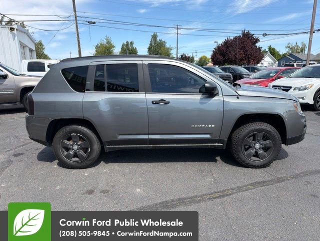 Used 2014 Jeep Compass Sport FWD image 4