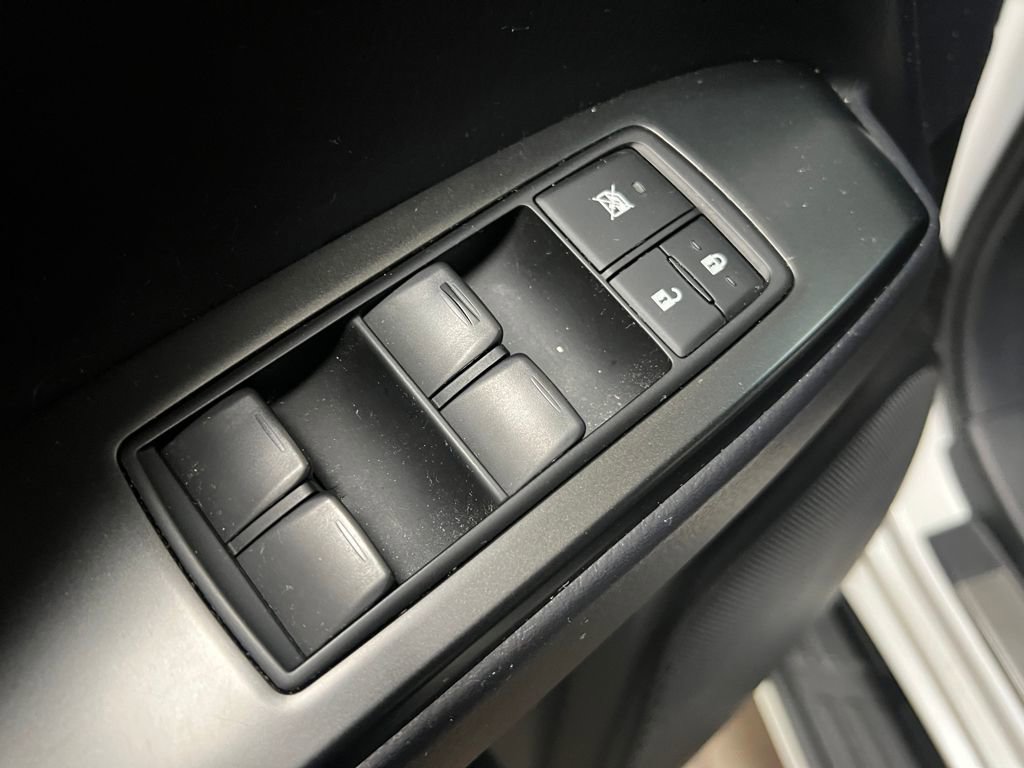 Used 2023 Lexus GX 460 w/ Black Line Special Edition image 13