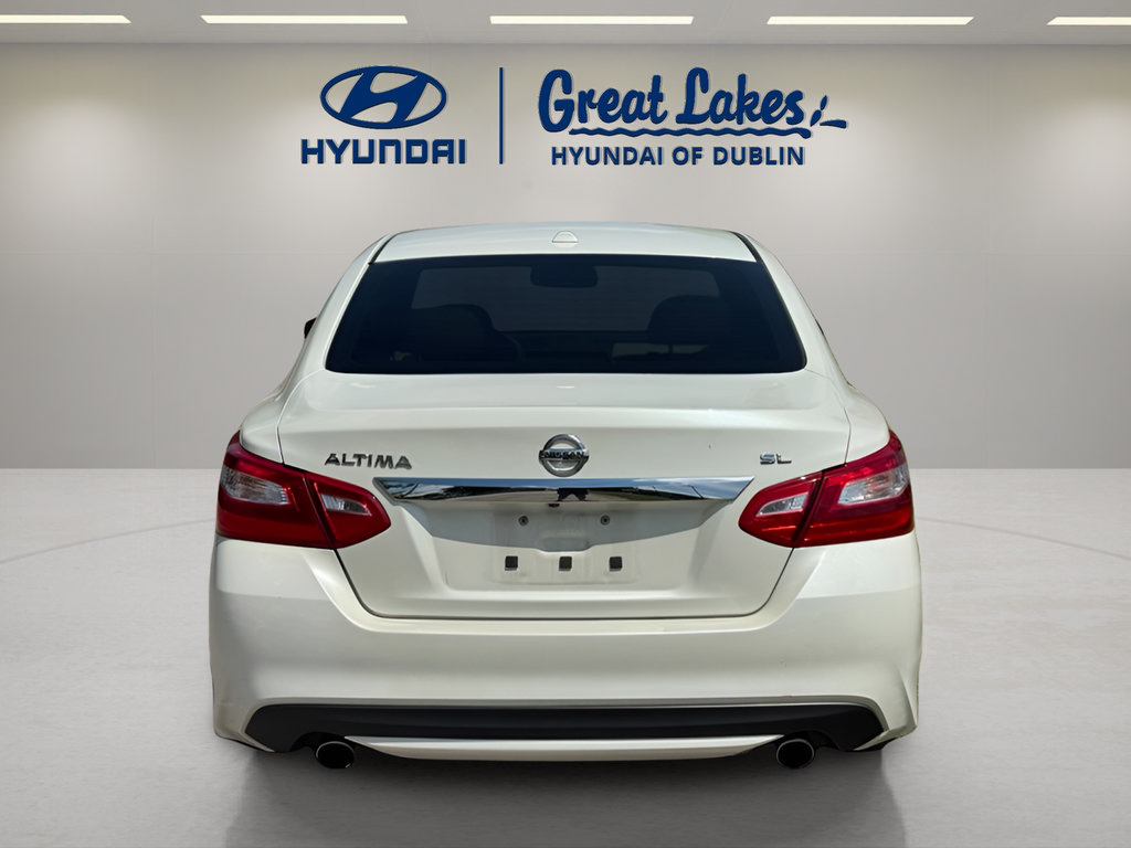 Used 2016 Nissan Altima 2.5 SL w/ 2.5 Technology w/LED Package FWD image 4