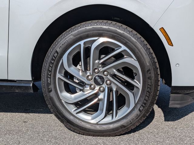 New 2025 Lincoln Navigator Reserve image 11