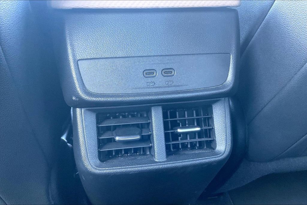 Used 2025 Chevrolet Equinox ACTIV w/ Safety and Technology Package image 12