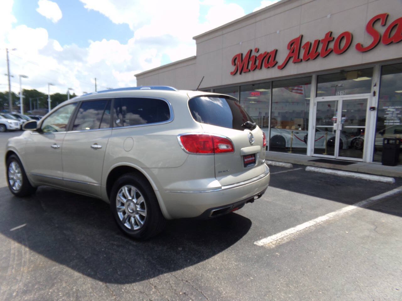 Used 2014 Buick Enclave Leather w/ Trailering Provision Package AWD/4WD image 8