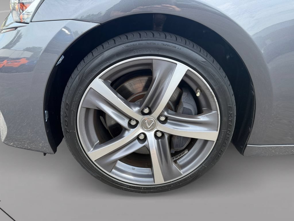 Used 2018 Lexus IS 300 AWD w/ Comfort Package image 9