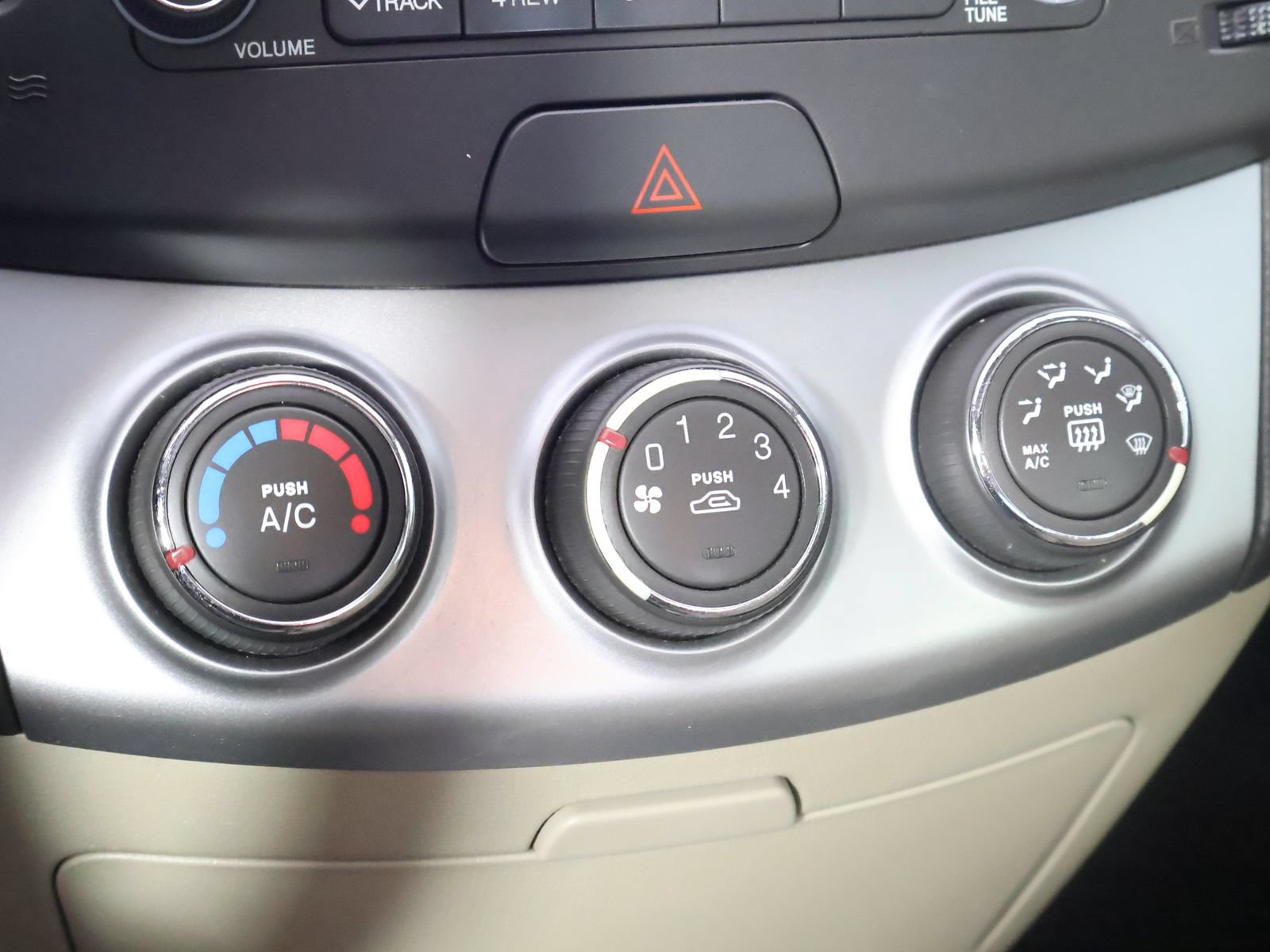 Used 2010 Hyundai Elantra GLS w/ Sunroof Pkg 3 FWD image 32