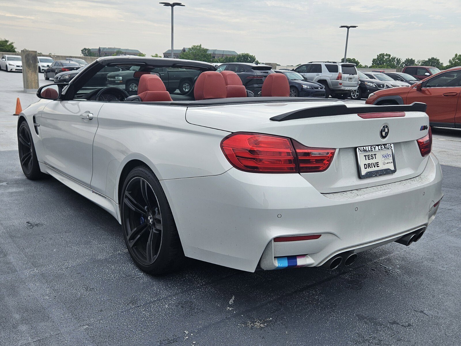 Used 2017 BMW M4 Convertible RWD image 4
