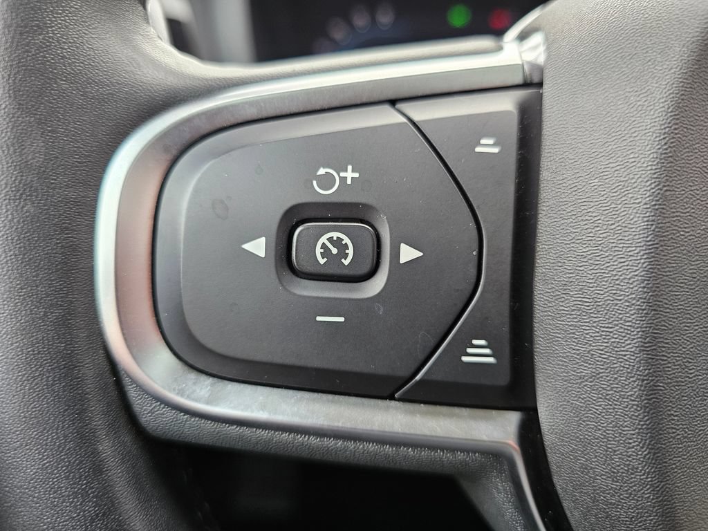 Used 2025 Volvo S60 B5 Core AWD/4WD image 26