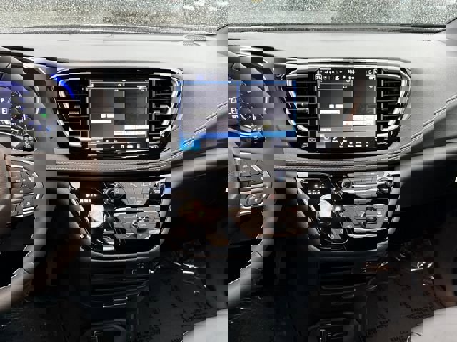 New 2026 Chrysler Pacifica Select image 11