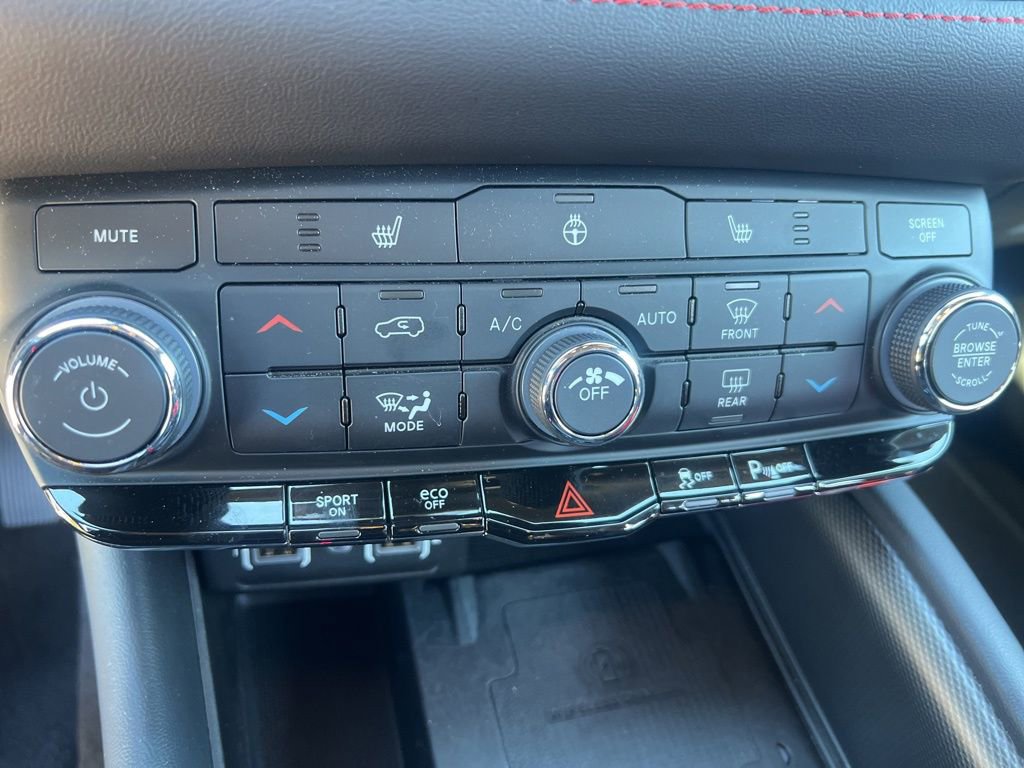 Certified 2024 Dodge Durango R/T w/ Blacktop Package image 34