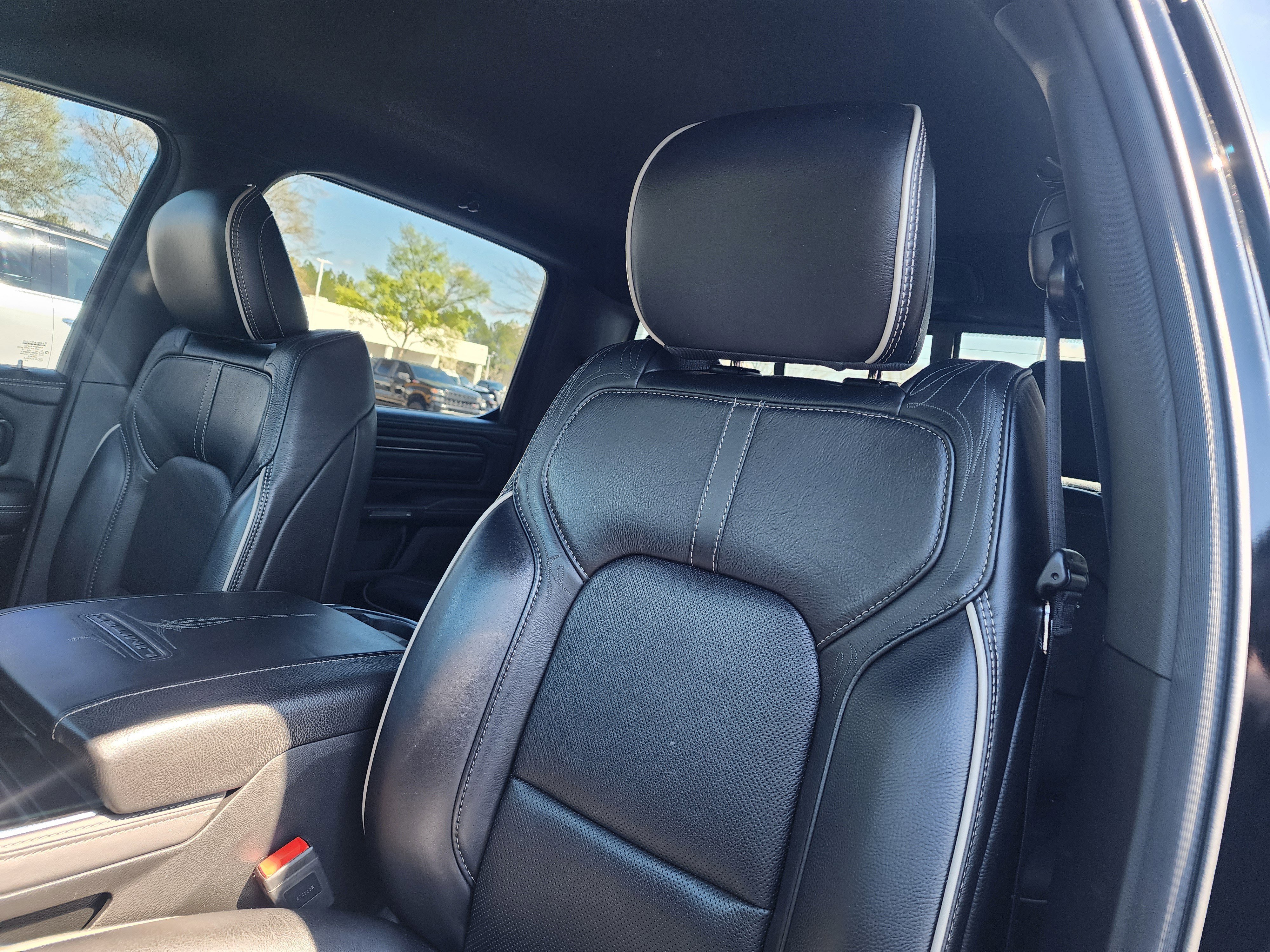 Used 2022 RAM 1500 Limited w/ Night Edition image 23