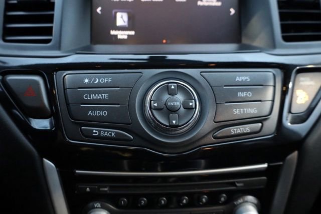 Used 2019 Nissan Pathfinder SV image 26