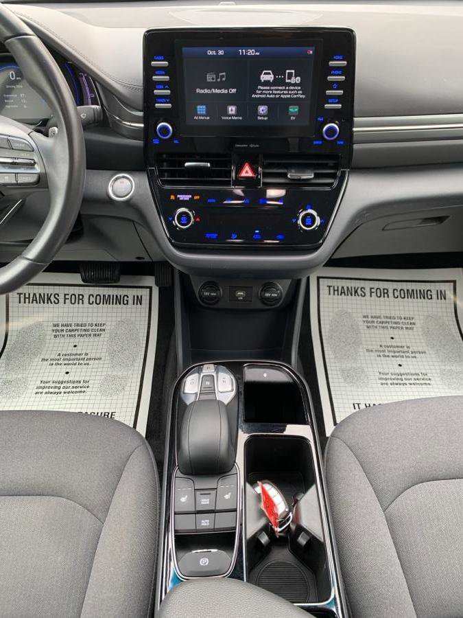 Used 2020 Hyundai Ioniq SE image 15