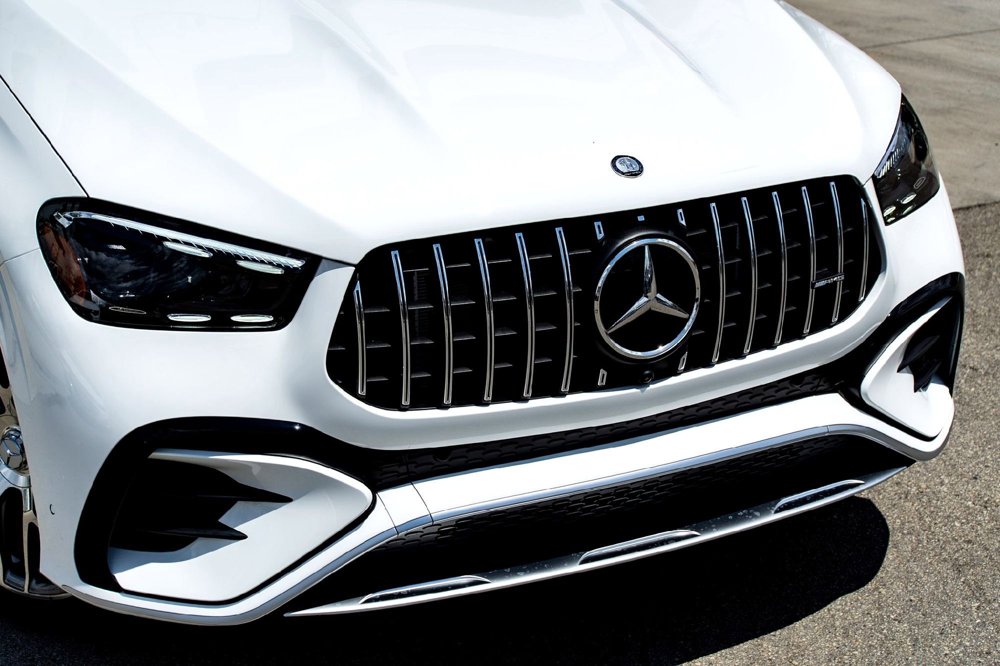 New 2026 Mercedes-Benz GLE 53 AMG 4MATIC Coupe image 3