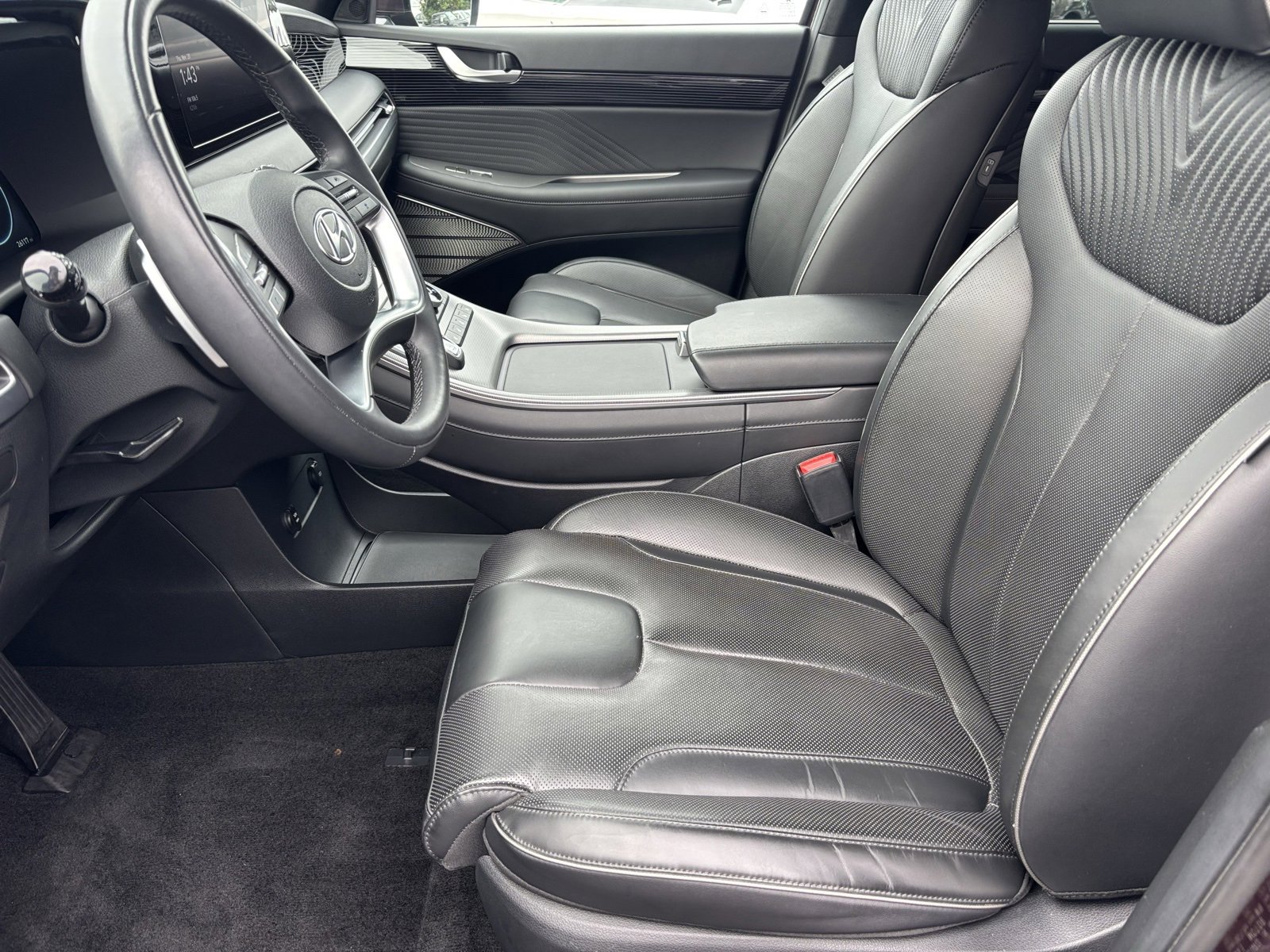 Used 2024 Hyundai Palisade Calligraphy image 15