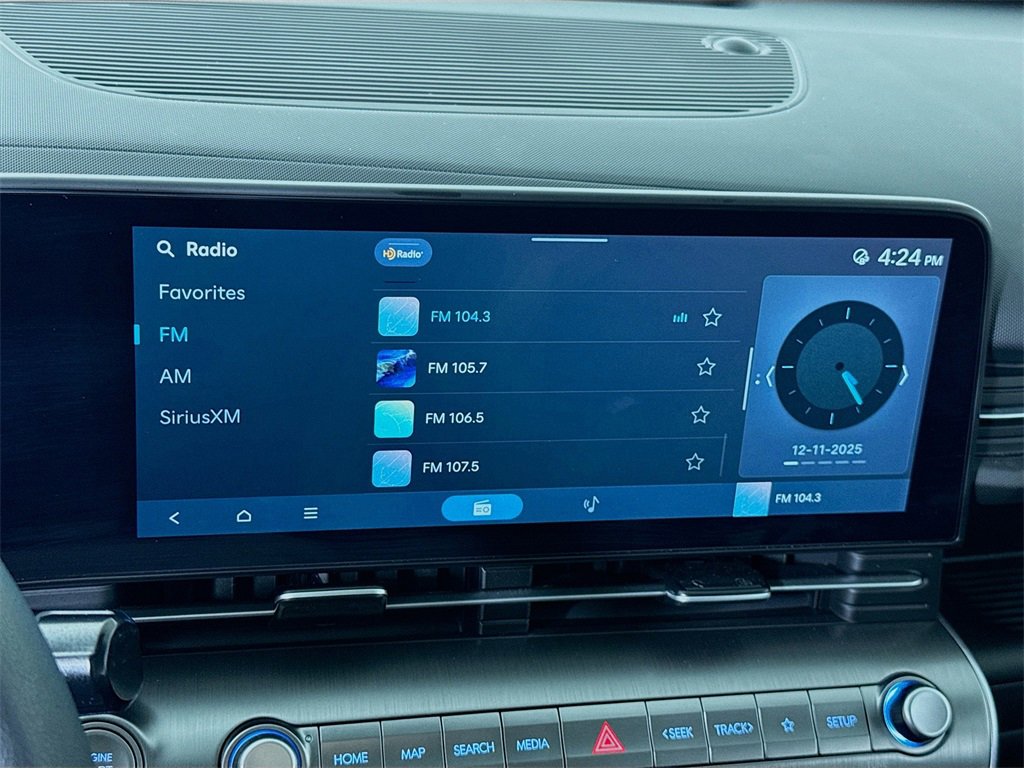 Certified 2025 Hyundai Kona SE image 8