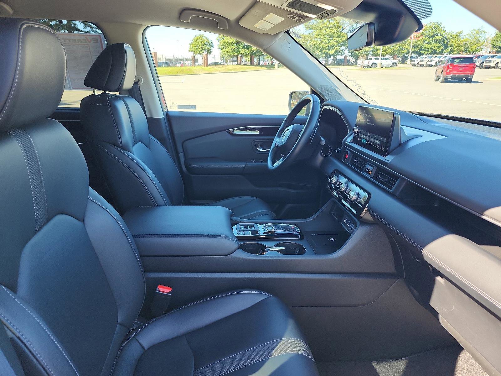 Used 2024 Honda Pilot EX-L image 7