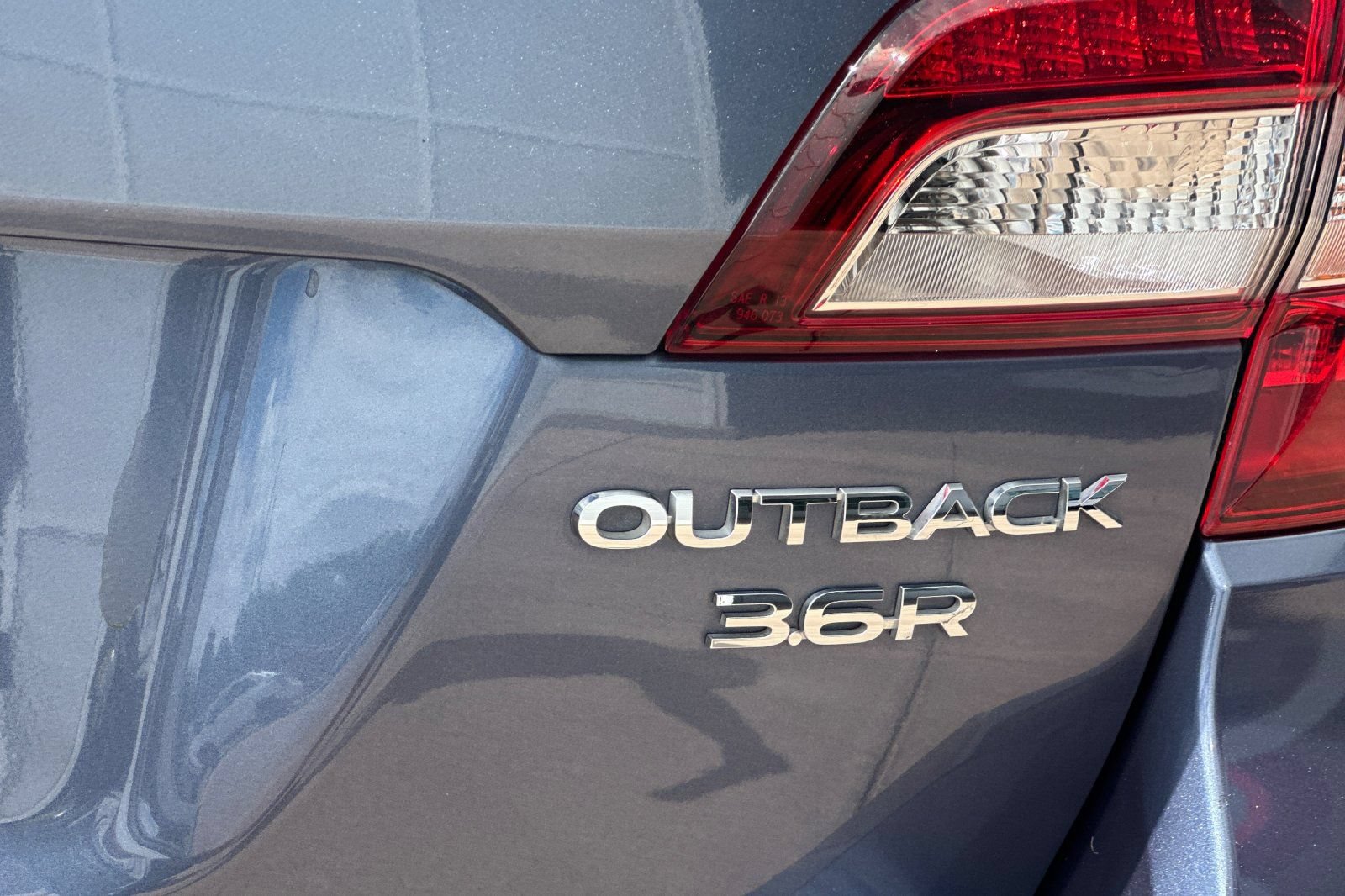 Used 2017 Subaru Outback 3.6R Limited AWD/4WD image 33